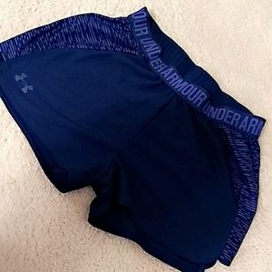small under armour shorts with pockets